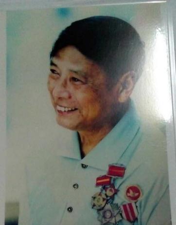 1953年，朝鲜战争中，志愿军通信员重伤被围，美军头子奸笑道：“别急，先耍会儿。