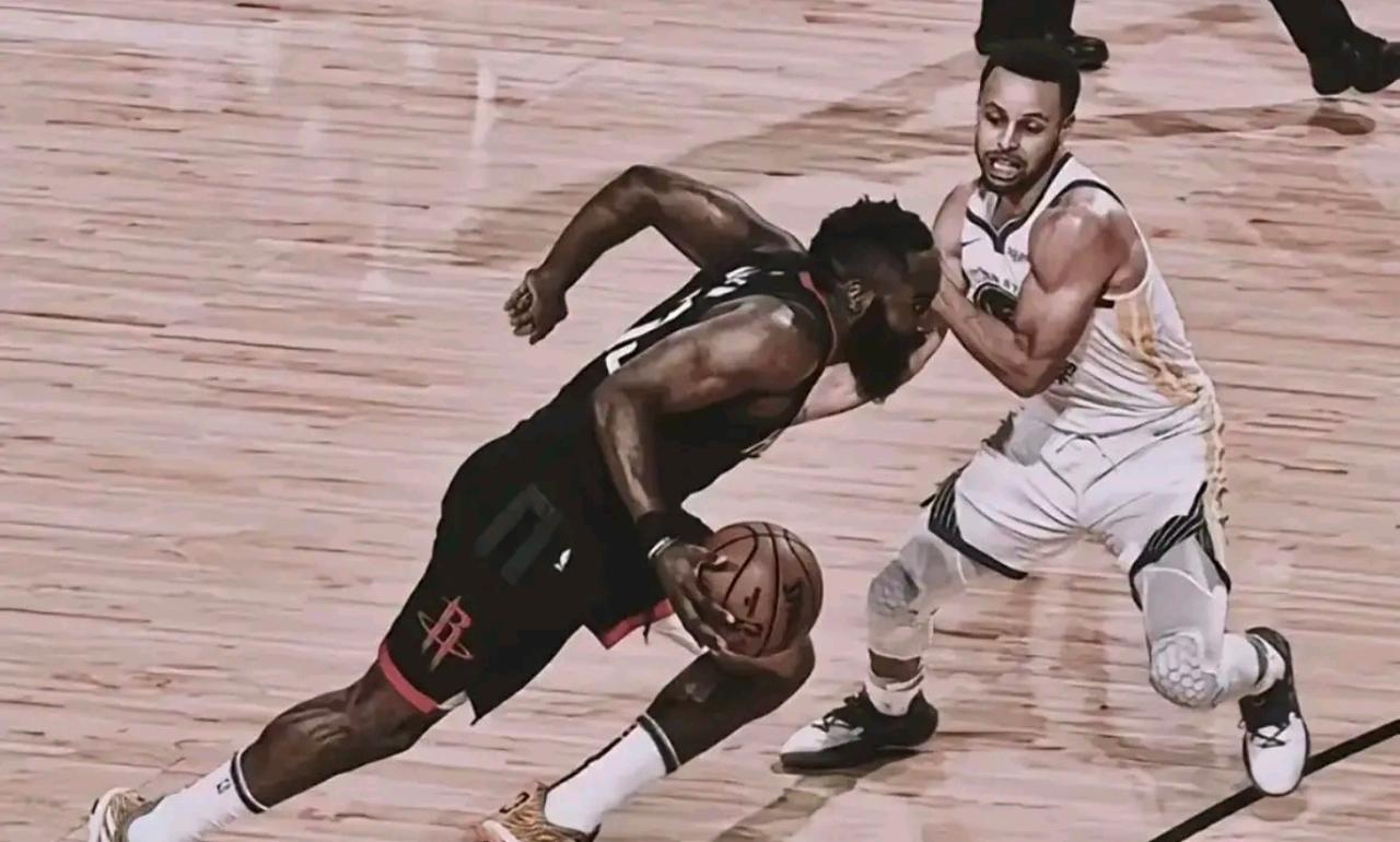 清醒一点，交易来一个后卫才更为现实联盟里现在的空间五号位，要么是别人的非卖品