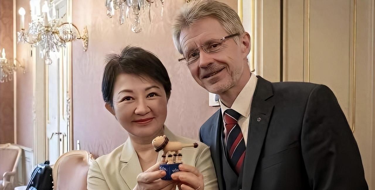 卢秀燕果真没让人失望！卢秀燕返台后高调吹嘘十天访欧行程大获成功，直言出访核心就是