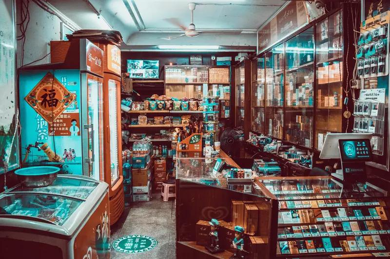 国务院出手整治烟草市场，积极影响可太多了。税收方面，2023年上半年海上渠道查