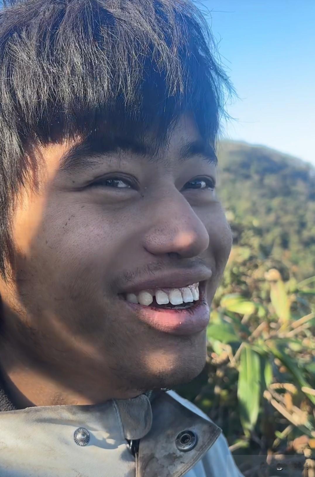 这就是在大自然生活的样子，林北，参赛者，没有压力，没有烦恼，想吃就是找天然的，也