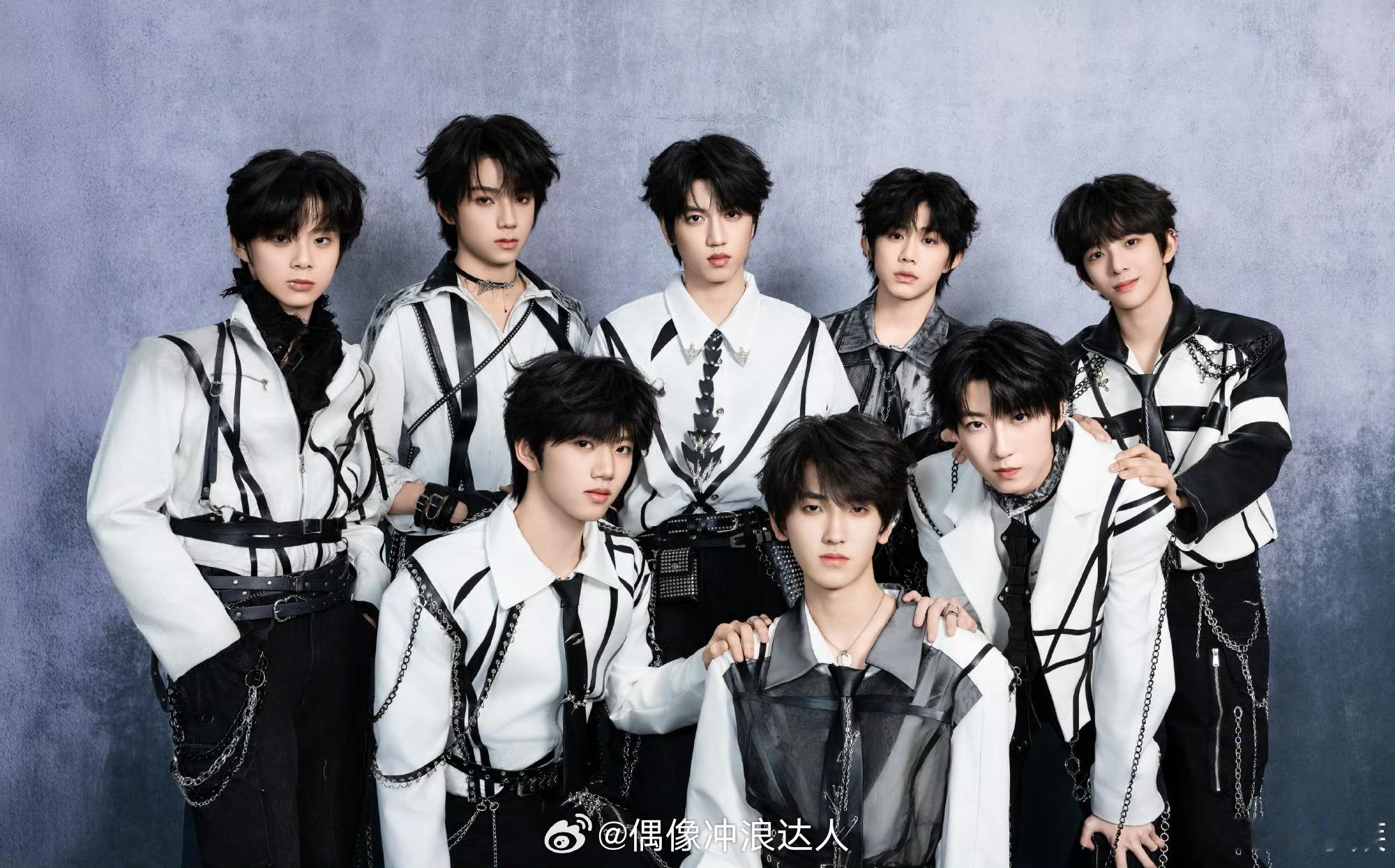 TF四代荣耀之战演唱会定妆照王橹杰张桂源杨博文陈奕恒左奇函陈浚铭张函