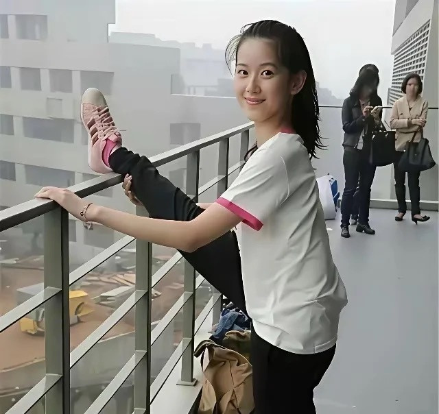 章泽天当年年轻的时候也好漂亮