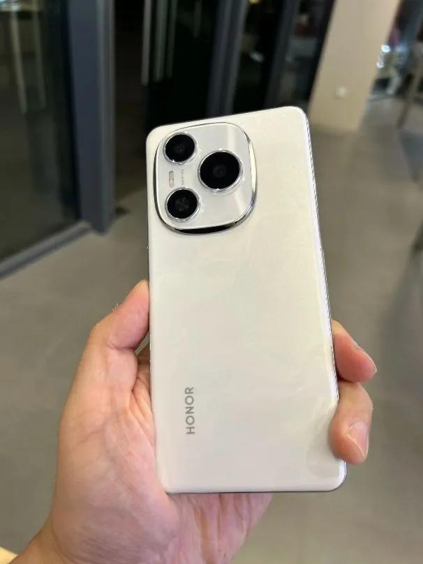 【荣耀Power2｜真·养老神机】两千多买的荣耀，越用越香谁懂啊！系统丝滑