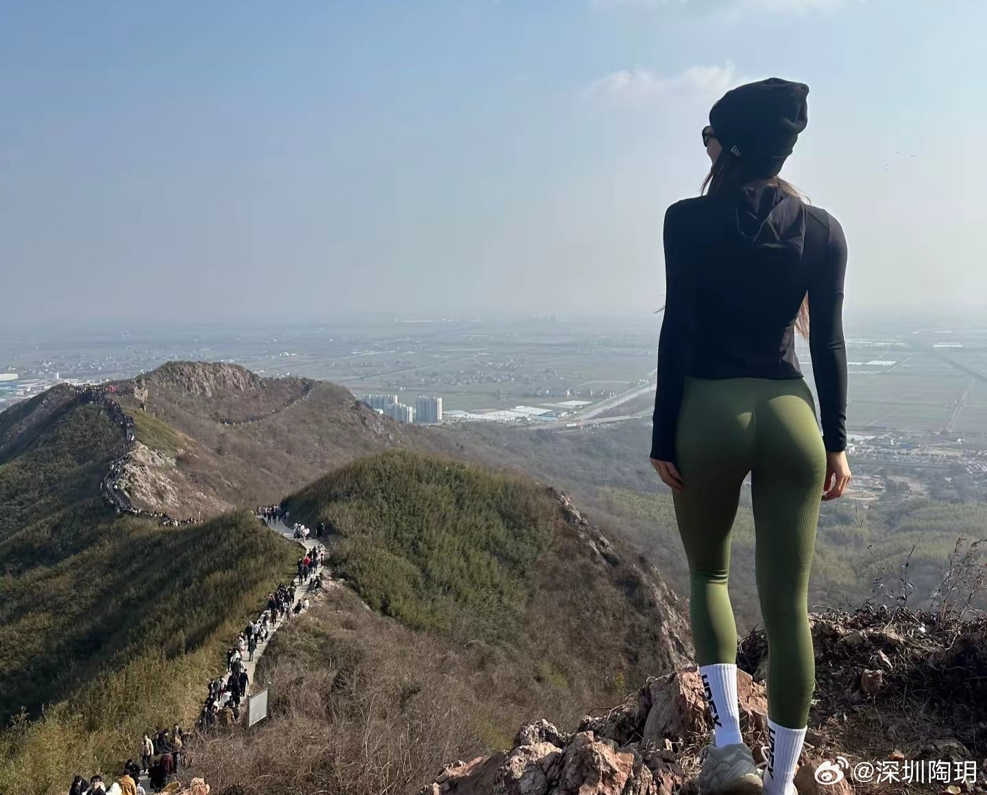 北方爬山，空气中都是凉意。[玫瑰]（爬山，瑜伽，骑行图片来源）​​​