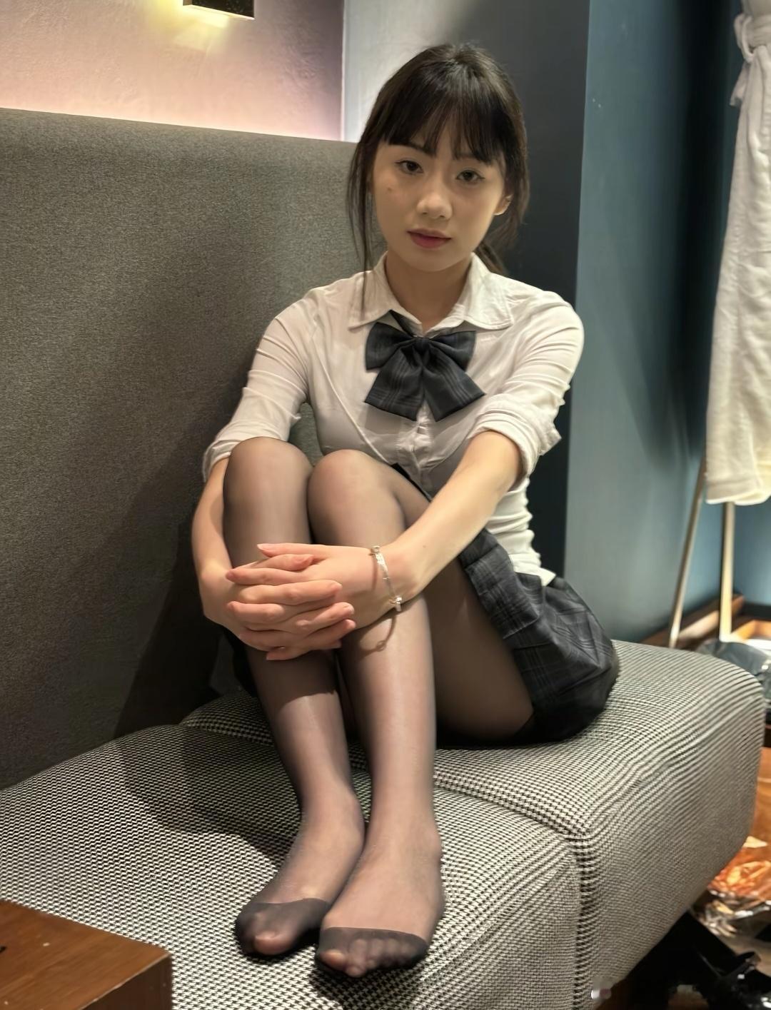 jk私影酒店jk美女绘梦长廊