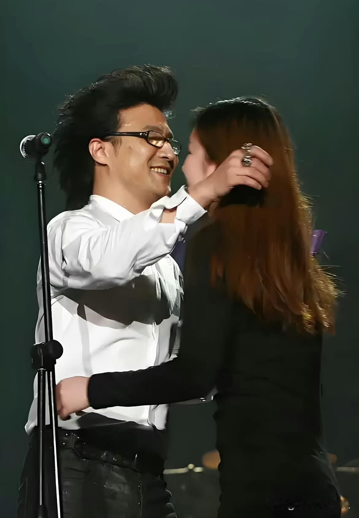 葛荟婕回应女儿叫章子怡妈妈，她一开始也以为是演的，没想到是真的。葛荟婕说她收