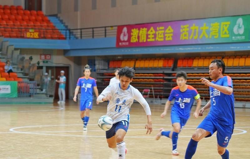 大湾区湖南人队第一场与邵阳队比赛是1比1平，第二场与娄底队5比2取胜。终观两场