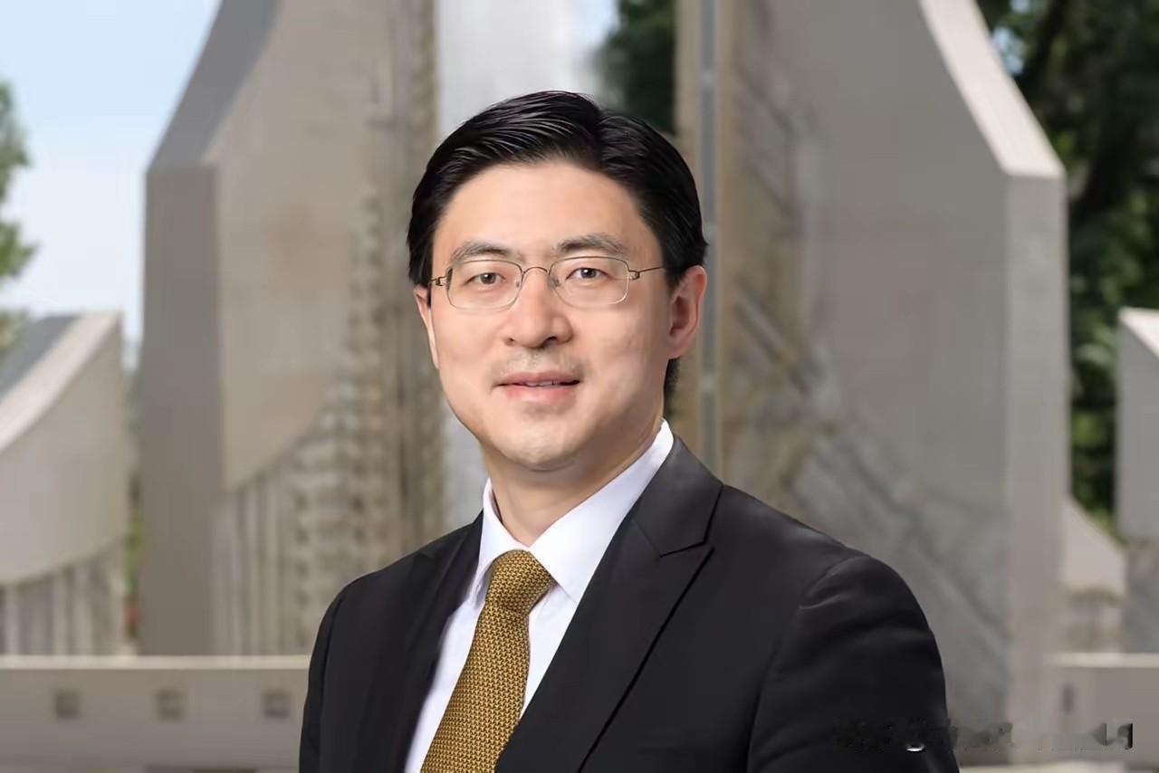 普渡大学校长蒋濛这个人完全不经扒因为一扒你就会发现，他主导推行了一项不成