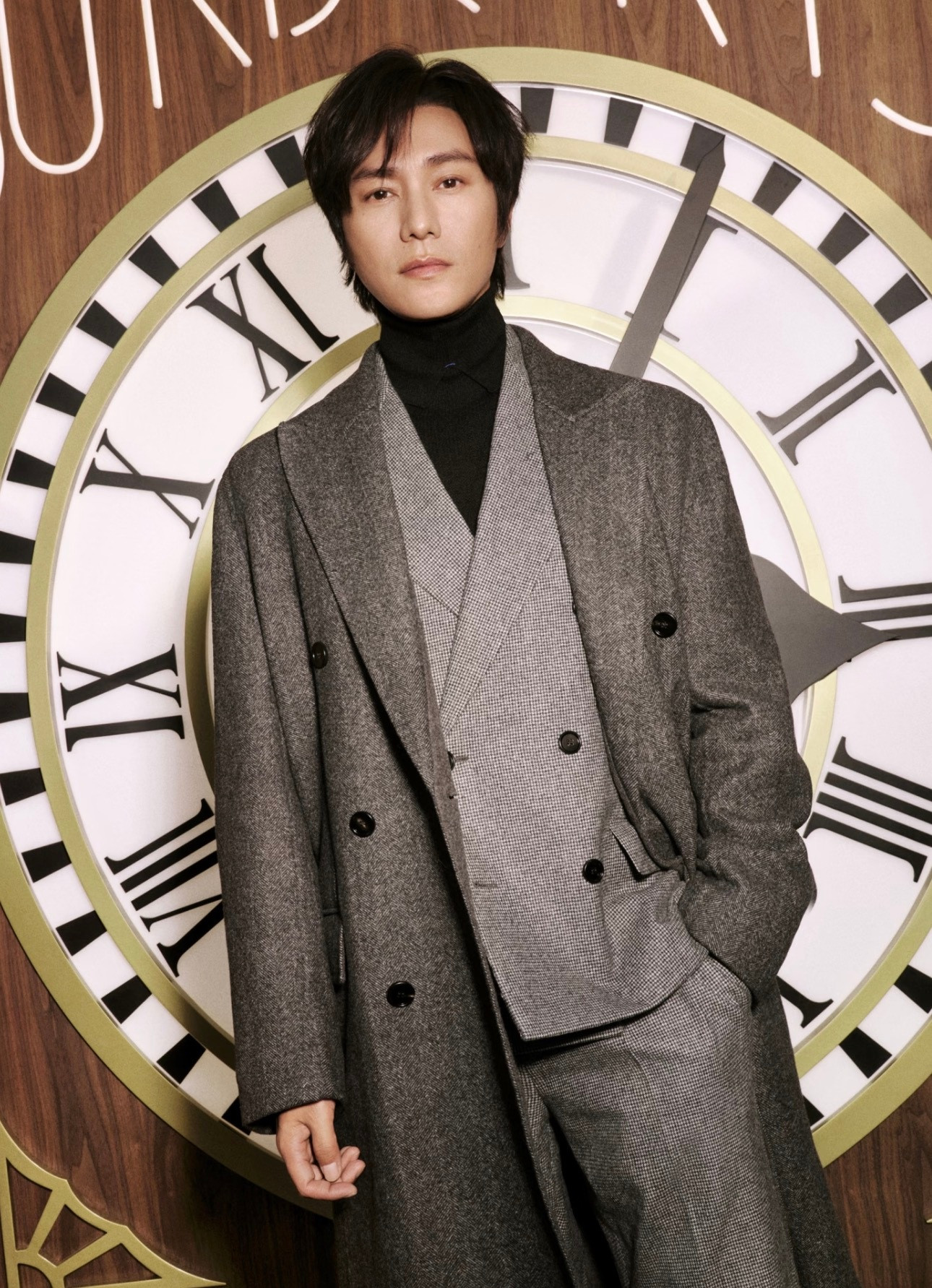 品牌代言人陈坤、吴磊，品牌大使张婧仪，超模刘雯，演员蒋勤勤、韩东君、张康乐、陈丽