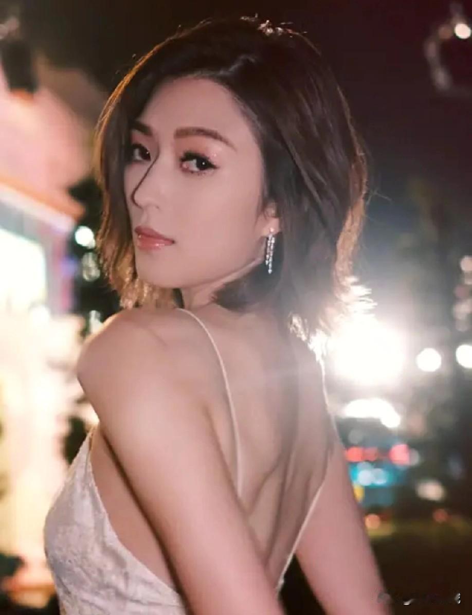 4年换20任男友的“女版陈冠希”，嫁老实人生女带货，旧标签咋甩不掉？曾被戏