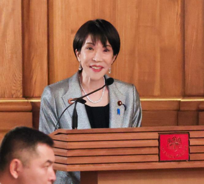 发生了什么？12月22日，高市早苗一天内会见了4位日本前首相：麻生太郎、石破茂、