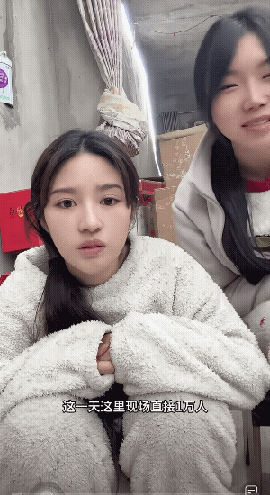 小城文旅该怎么做，这样的摁猪宴就很好，一些地方不知道什么原因叫停了“摁猪宴模仿秀