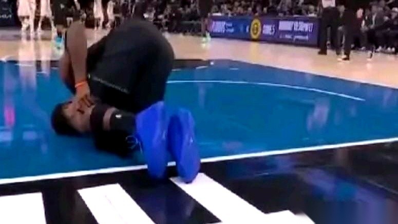 今年的西部季后赛，好像被下了个什么咒。上一秒，爱德华兹还像颗炮弹一样...