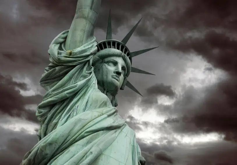 对中国而言，美国如果失去芯片，就是个农业国吗？其实，除了芯片，美国卖给中国的，几