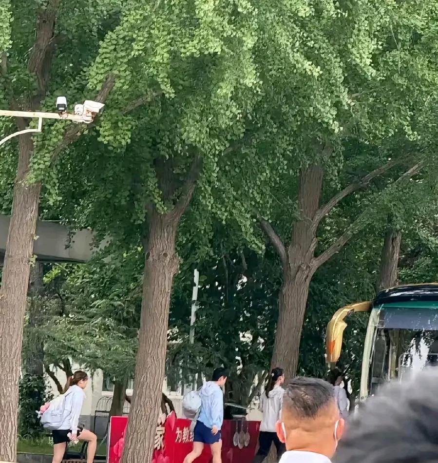 7月31日了，跟大伙说说国乒的最新消息。之前大家一直关注的国乒教练员聘请这事，现