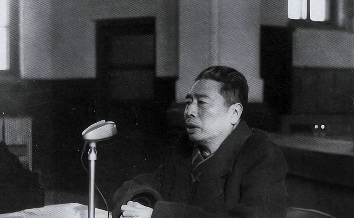 八位在建国后担任杰出政工上将的元帅中，谁的职位最终达到最高层级？1955年9月