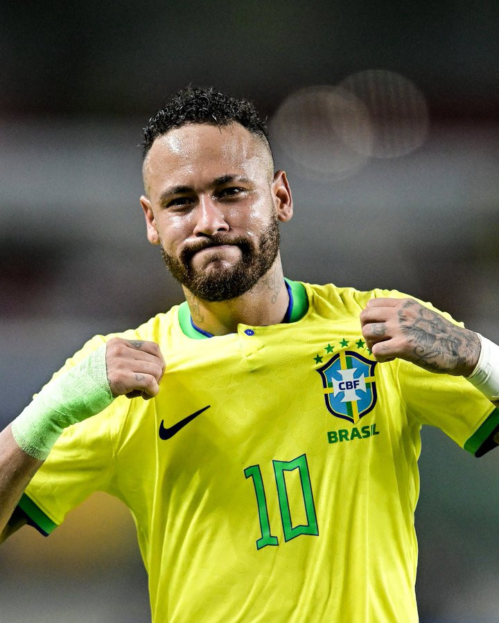 内马尔进入巴西队初选名单内马尔有望出战2026世界杯据罗马诺报道，内马尔已被列入