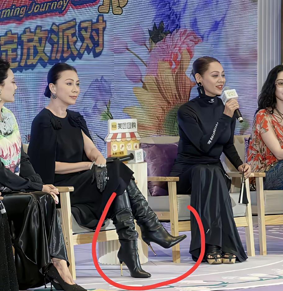 梁朝伟曾说，刘嘉玲有洁癖。原以为这洁癖就是特爱干净，见不得灰尘，没想到的是上个节