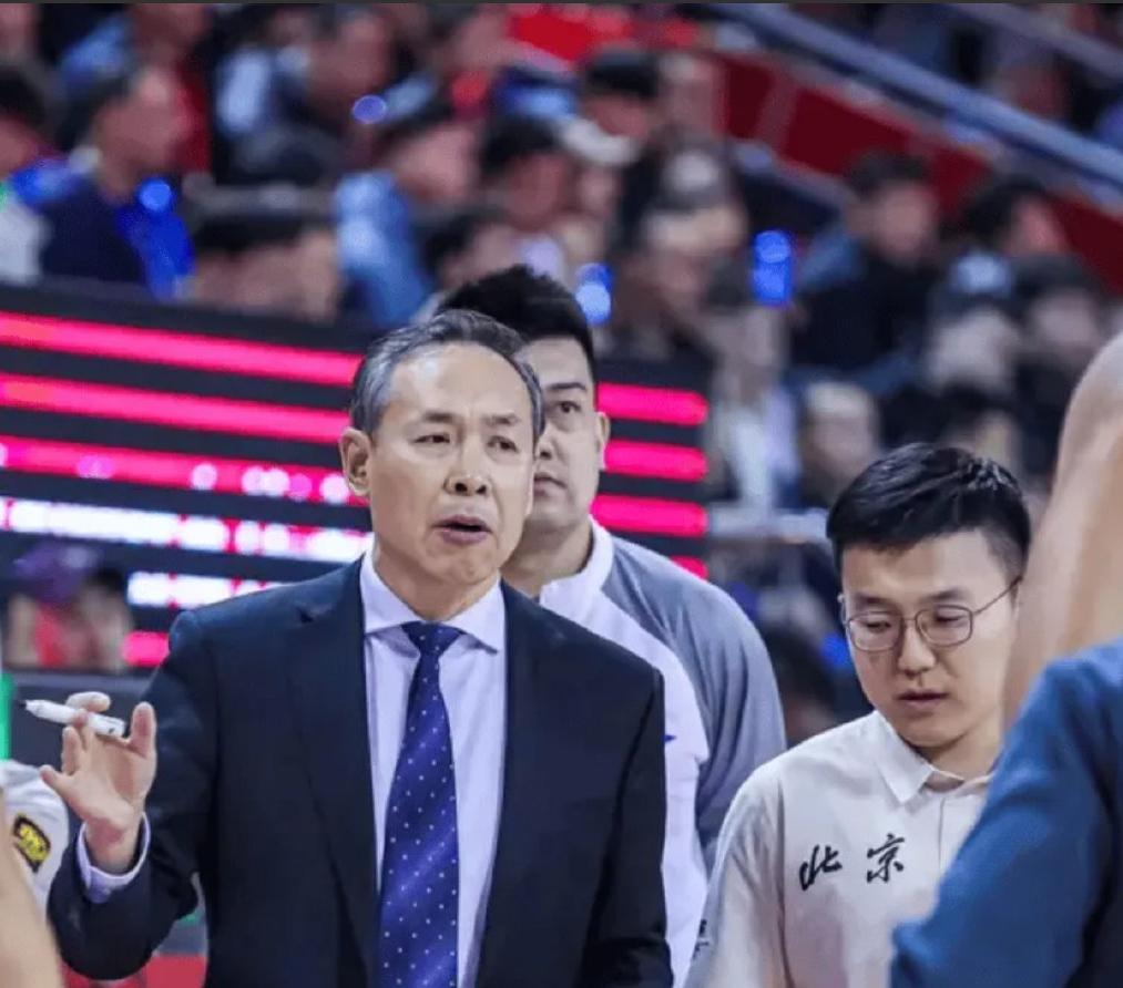 丢人😡北京66-81浙江，一战打出了这么3大可笑事实1、没有赵睿的北