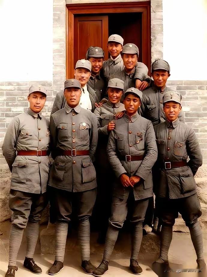 定盘星耀黄桥：陈毅指挥作用的三重核心与全流程引领1940年深秋的黄桥战役，是