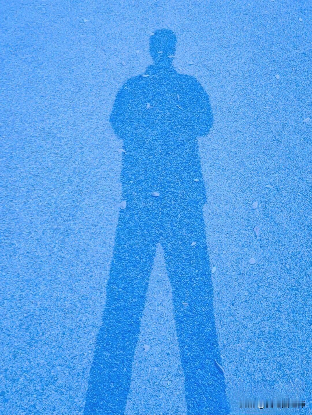 我今年34岁了，说实话，确实比较着急结婚，但我现在不敢和女生谈什么时候结婚，怕对