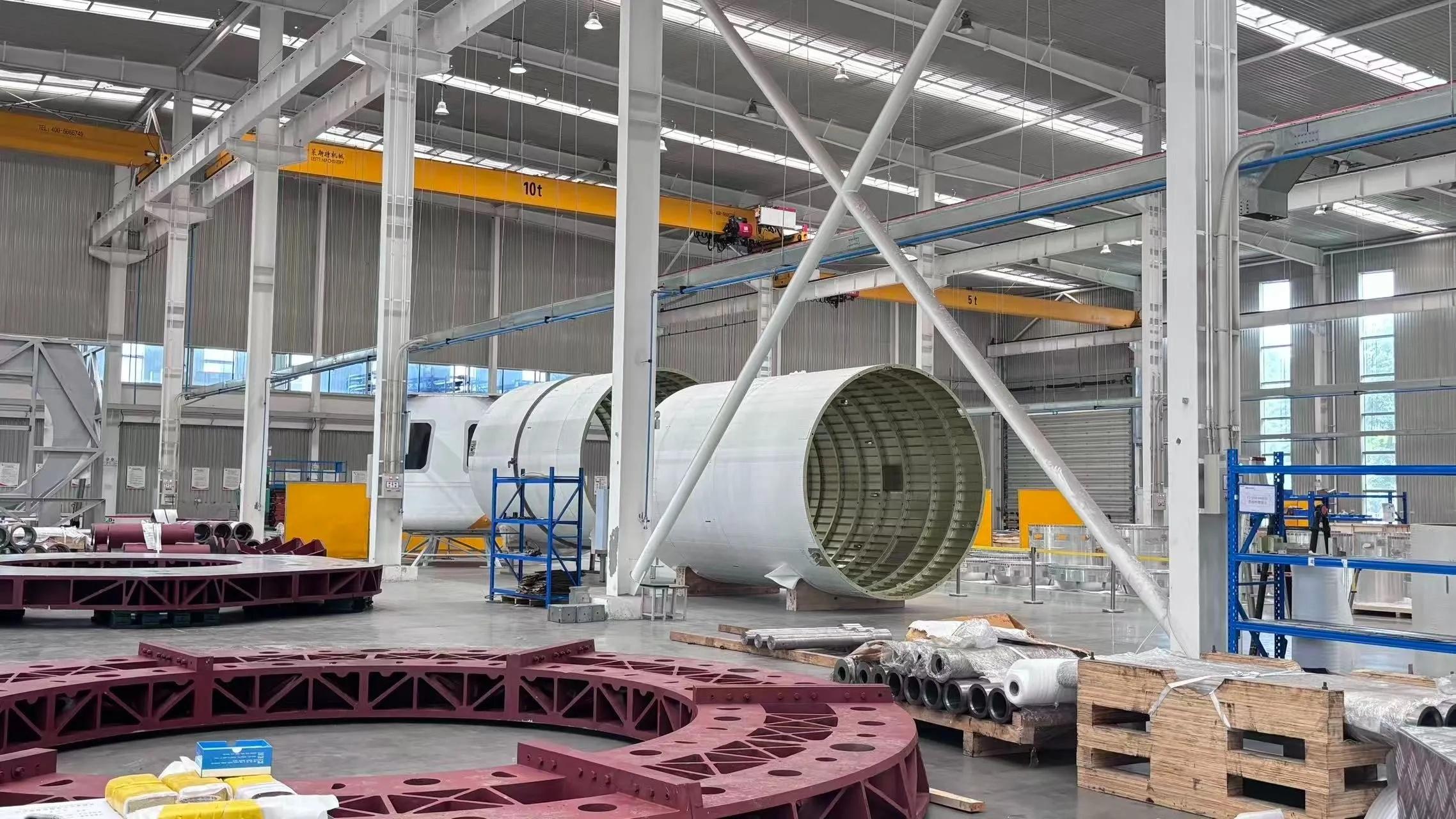 “我们正在生产的产品为朱雀三号液体火箭的一二级间段，朱雀二号E液体火箭级间段、箱