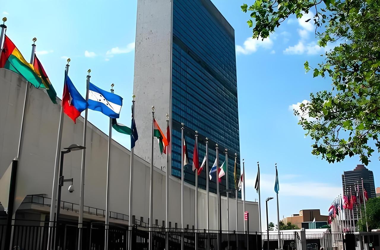美国这下子是真懵了，国际调解院一成立，你说这联合国是在美国，还是不在美国了呢？