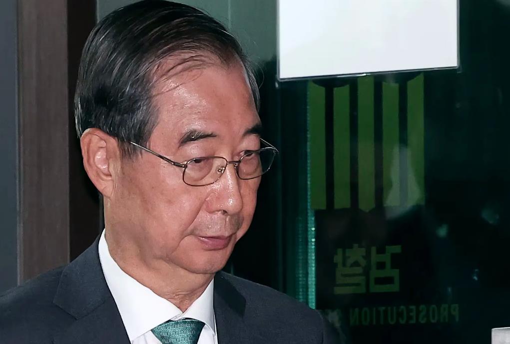 韩国前国务总理韩德洙在代行总统职权期间，以私人资金资助“1000韩元套餐店”一事