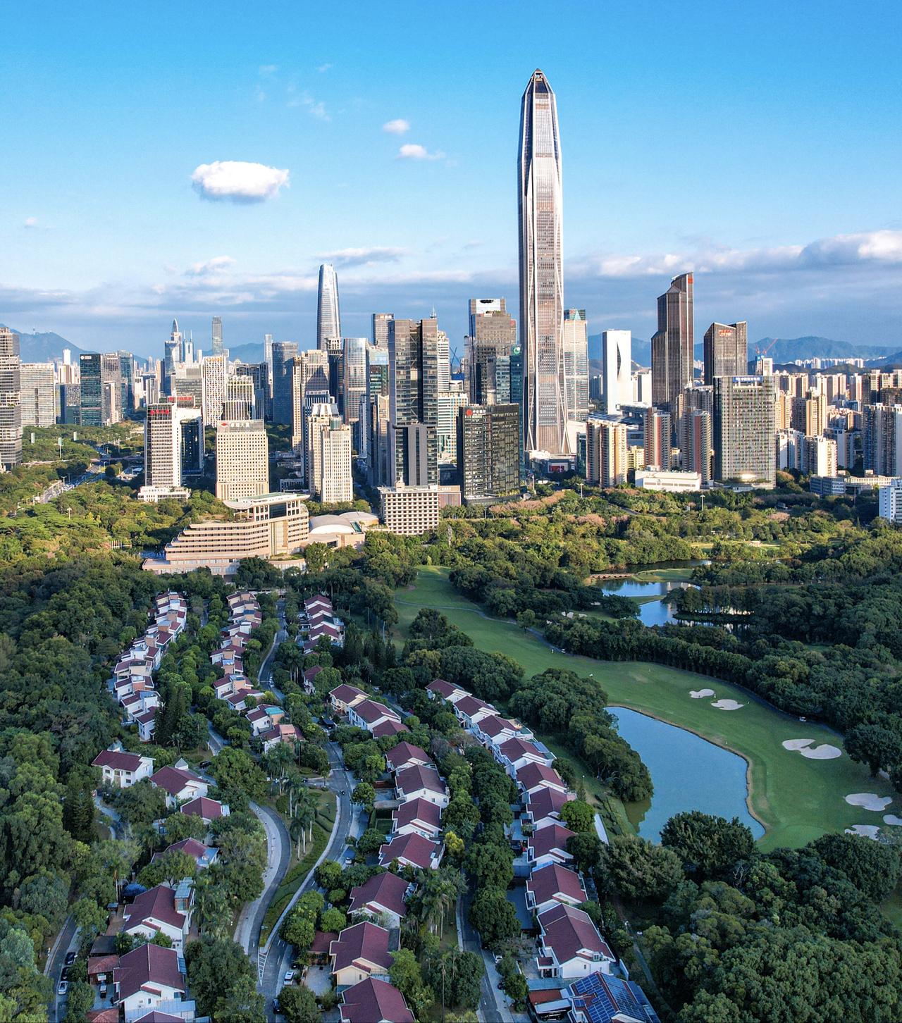 有人说深圳是座很“磨人”的城市，我深以为然。距离那次鹏城短途之旅已经快二十天，我