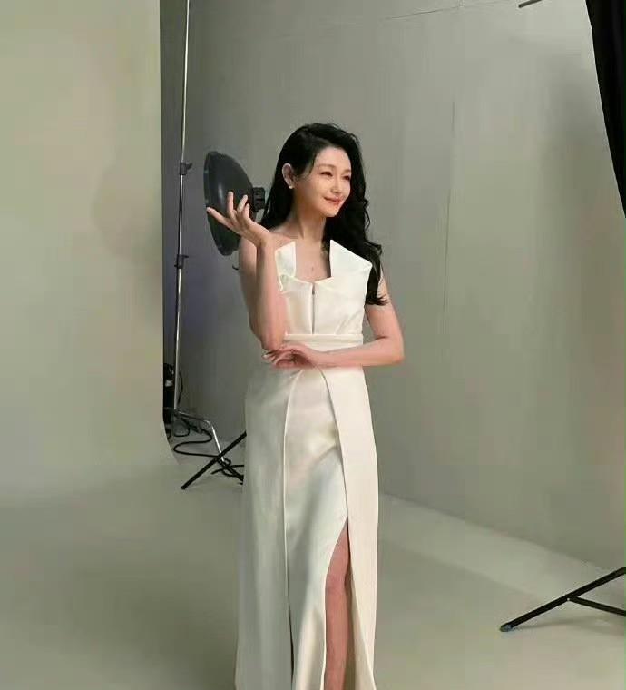 三年前的今天，是大S和具俊晔结婚后首营业，那时候大S真的是颜值回春，状态非常好，