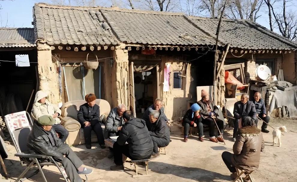 你是怎么发现亲戚见不得你好的？我爸拿退休金那年，伯父气得拉稀长大后看清人情