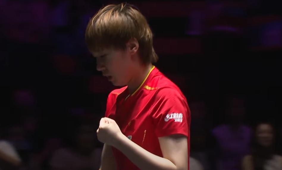 孙颖莎4:3赢了鳗鱼天呐！孙颖莎和王曼昱打了一个半小时，这可不是同同和韩莹的