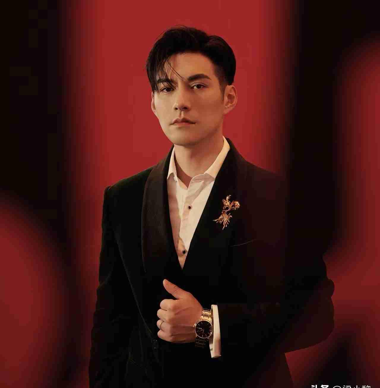 看严屹宽说这话时，镜头扫到他脸上那点无奈又带点自嘲的笑，突然就懂了——这话听着像