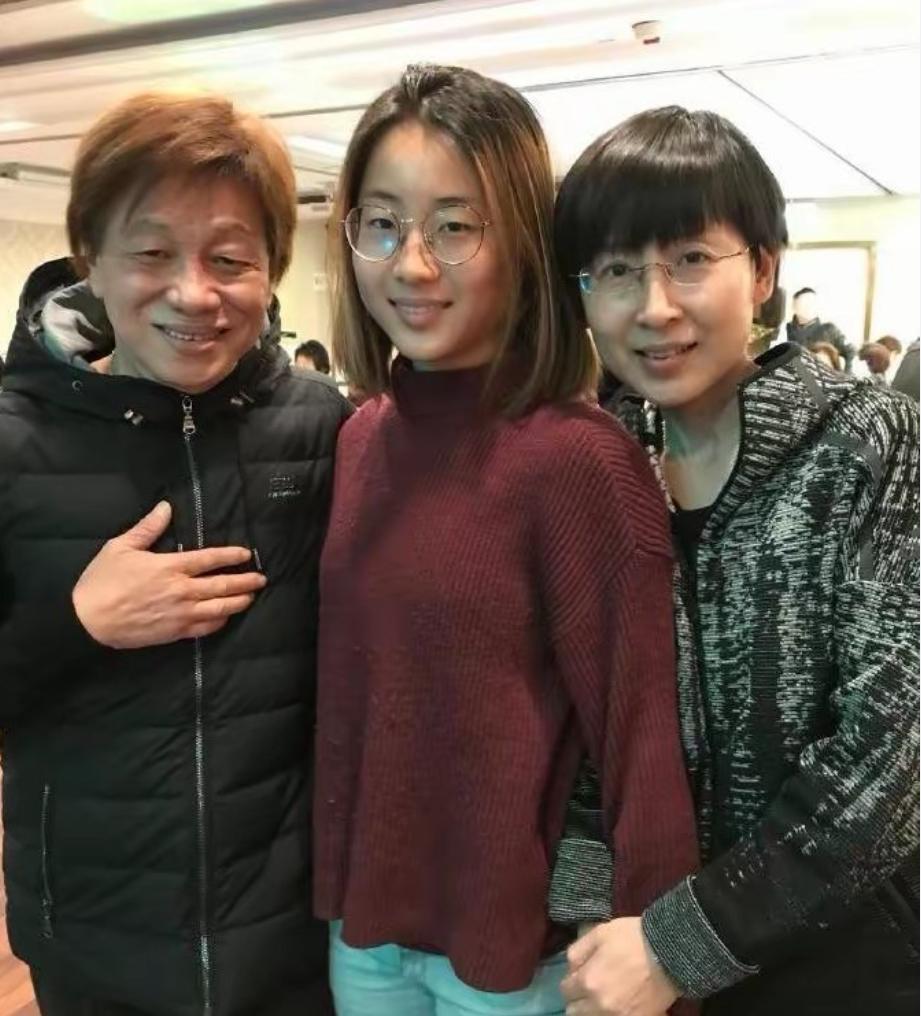 梁小龙去世66天，居然还没下葬？梁小龙1月14日离世，可消息却在18号才公开，