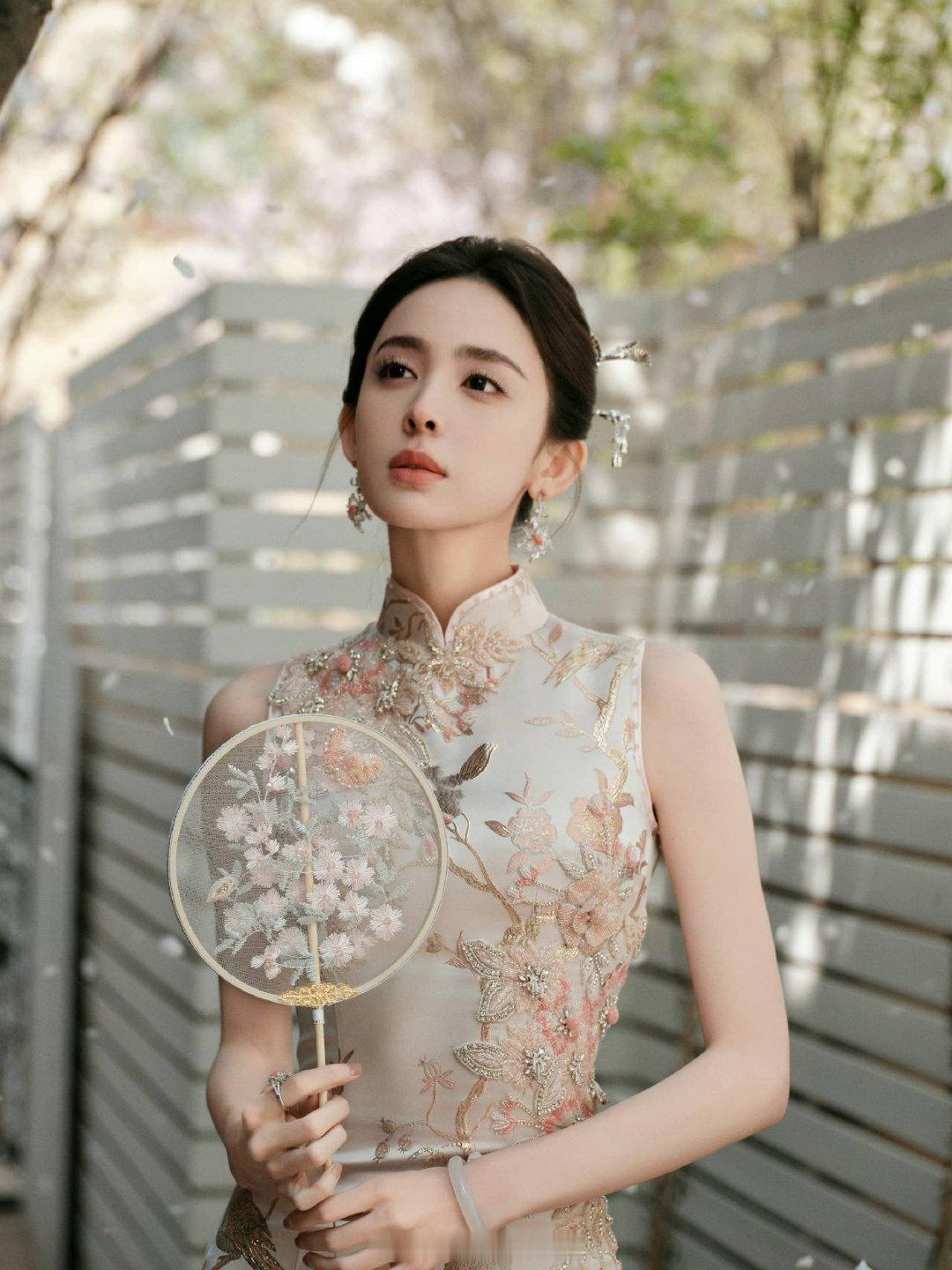 古力娜扎中式旗袍魅力大赏​