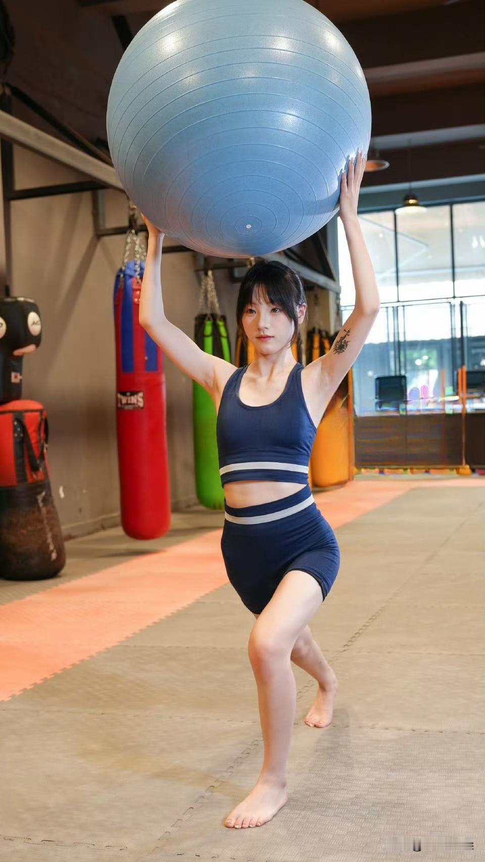 晒图笔记大赛这样的球会不会很重呢？