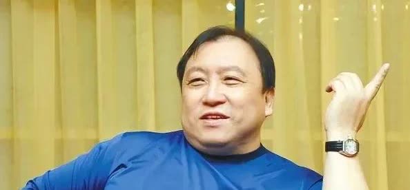 王晶爆料：刘德华那种日子不是人过的，他10年不吃米饭，就为了早上拍戏脸上镜。刘德