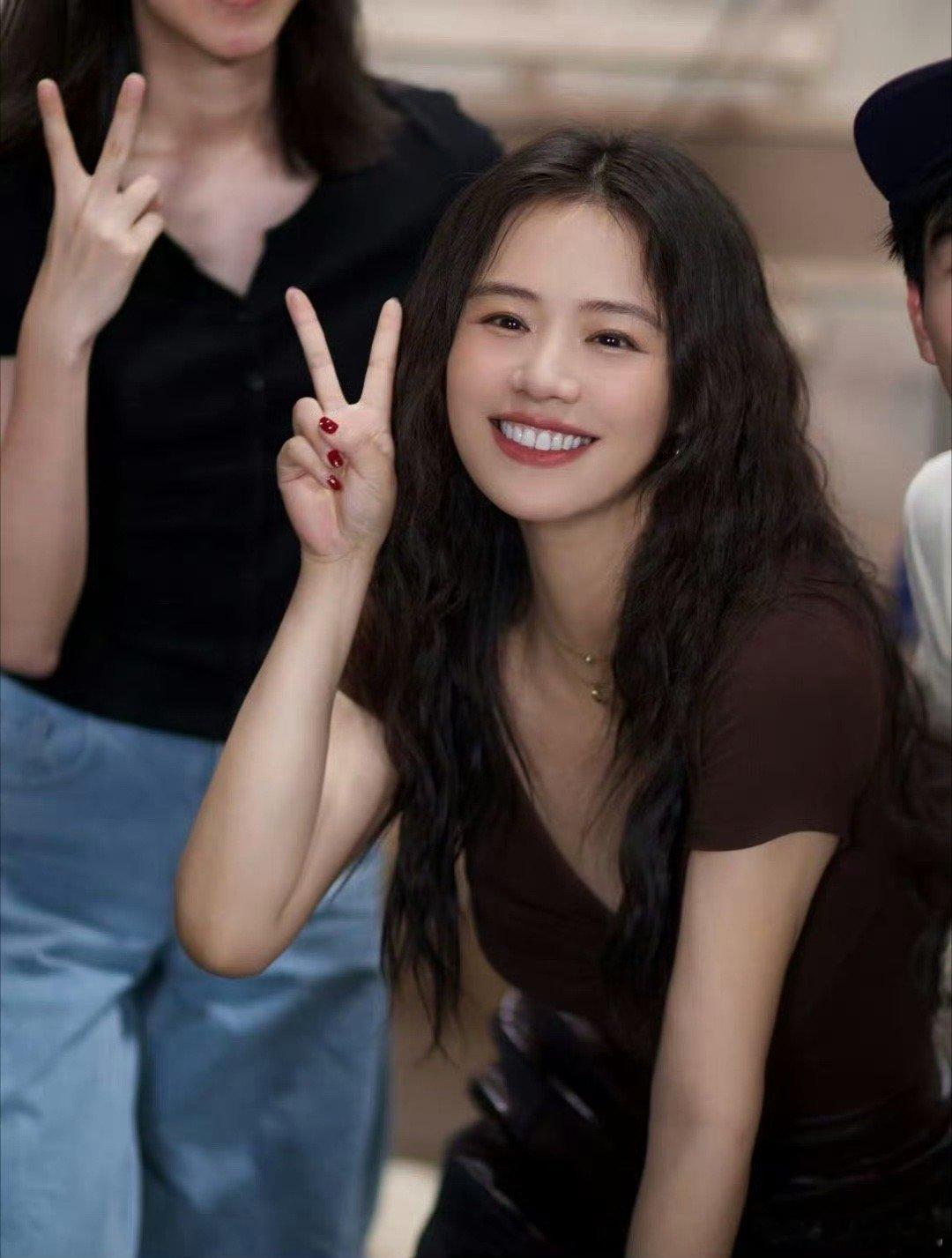 马思纯花少7路透卷发好美马思纯真是随便瘦瘦就又美回来了​​​