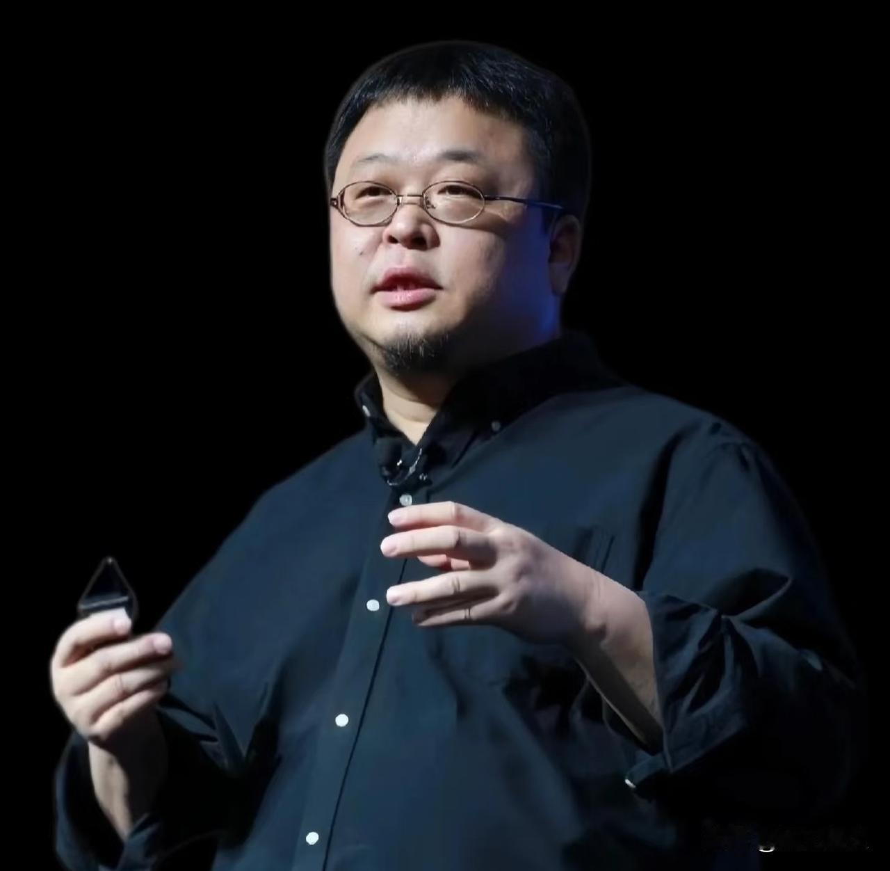 为什么罗永浩欠着几个亿，还能在互联网圈火二十多年屹立不倒？答案其实特简单：