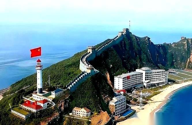 真以为不拆钓鱼岛上那个破灯塔，是我们怂了？别傻了。那座生锈的铁架子，现在就是