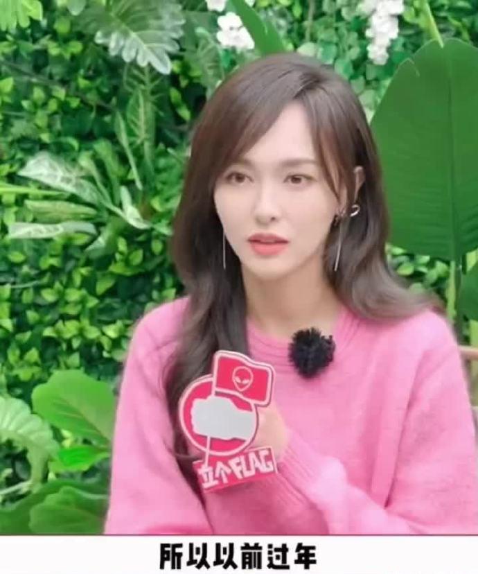 #唐嫣美成啥了欧豪也是个神#她一笑，世界都亮了！唐嫣的甜美真让人无法抗拒，感
