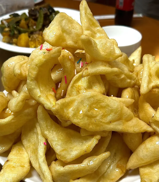 东北朋友们，求科普一下这个是什么美食？第一次口感很奇妙，份量又大，听当地人