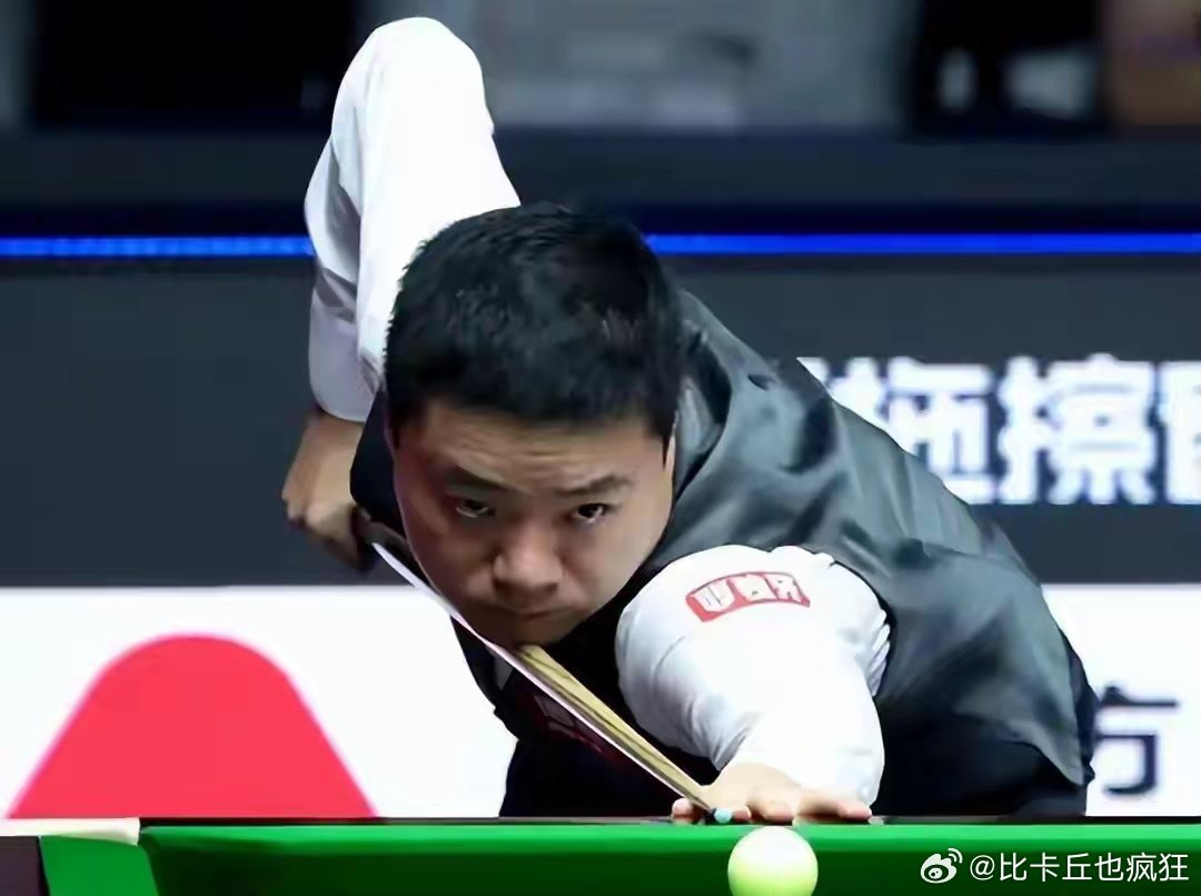 #中国斯诺克新旗手诞生了吗#中国斯诺克格局悄然改变，赵心童、吴宜泽世锦赛接连登顶，新生代有底气接班。