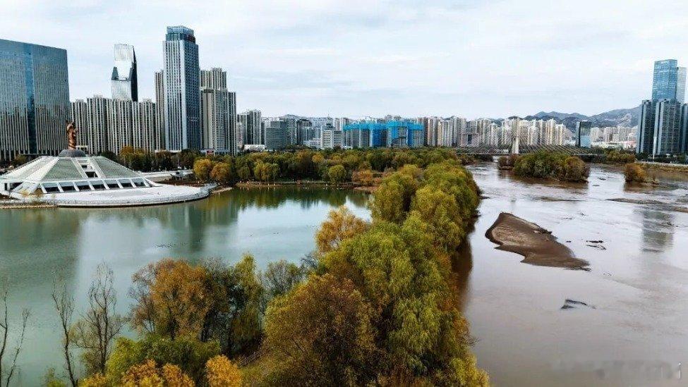 凤凰新闻【3亿国资，黄了】兰州是黄河唯一穿城而过的省会城市。在黄河北侧的北滨河西