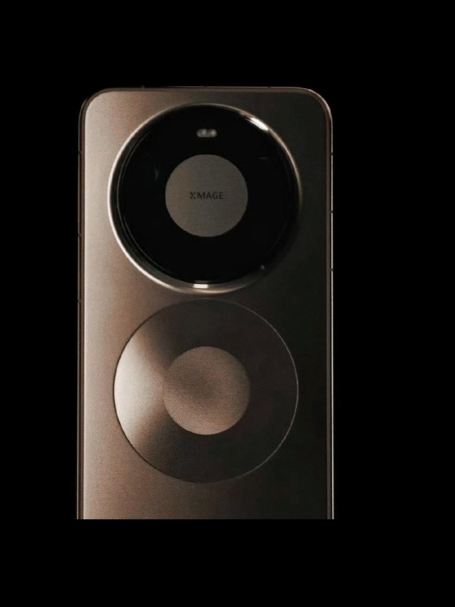 华为到底藏了多少王炸本以为Mate80系9030+鸿蒙6够炸裂了，当全金属机身