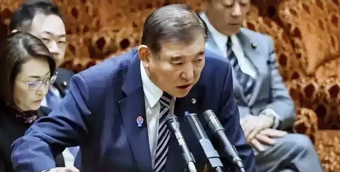日本也坚持不住了！准备谈判底牌！5月17日报道称，日本负责谈判的官员已释放出调