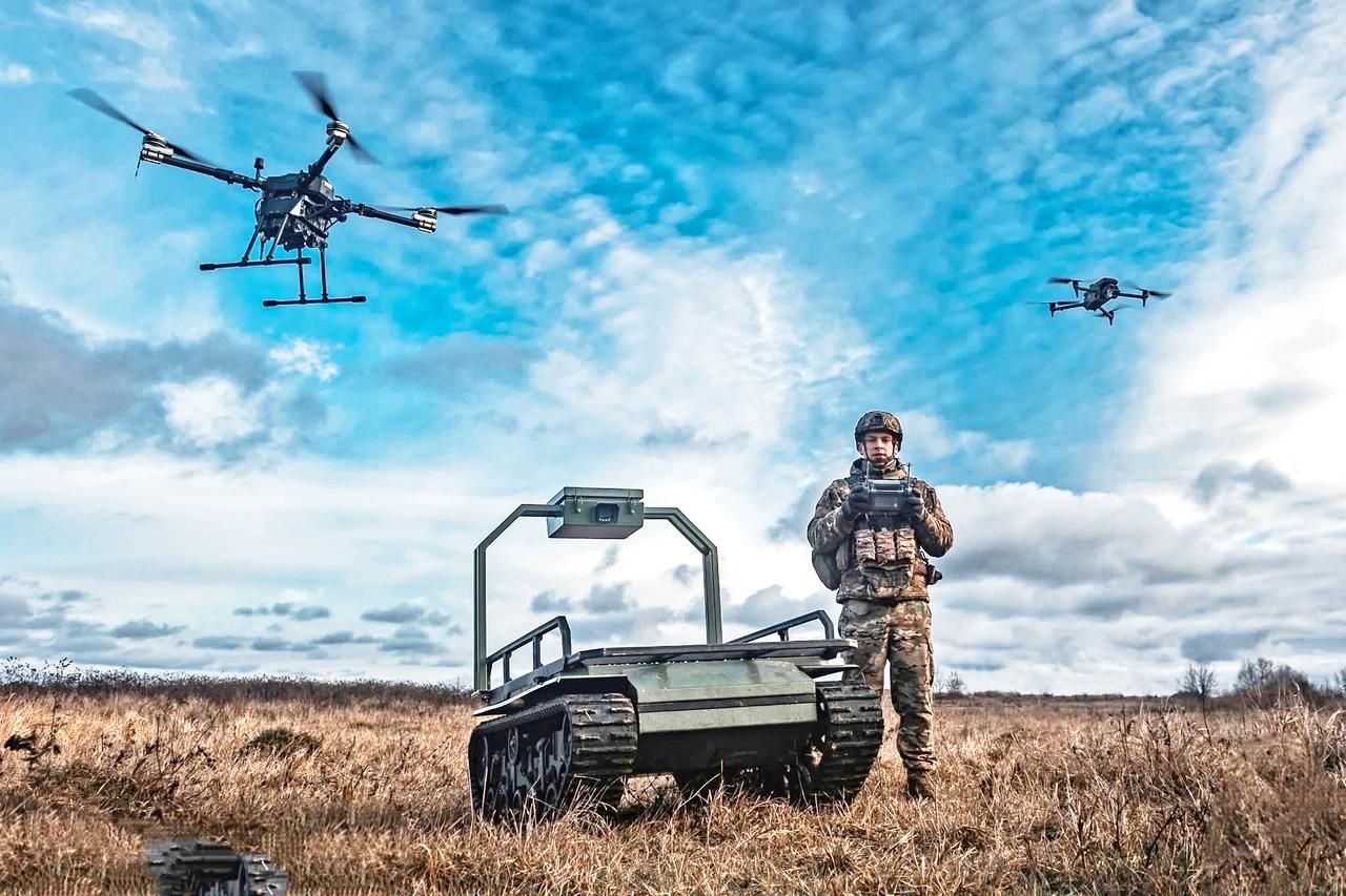 乌克兰武装部队总司令亚历山大·瑟尔斯基3月30日在ICTV电视台接受采访时表示，