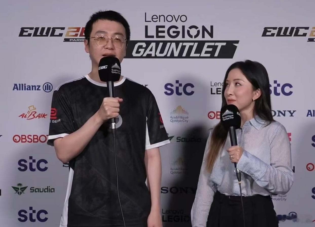 啊，我看毛哥说，现在VG是Xinq在BP，VG不是有教练嘛dota2