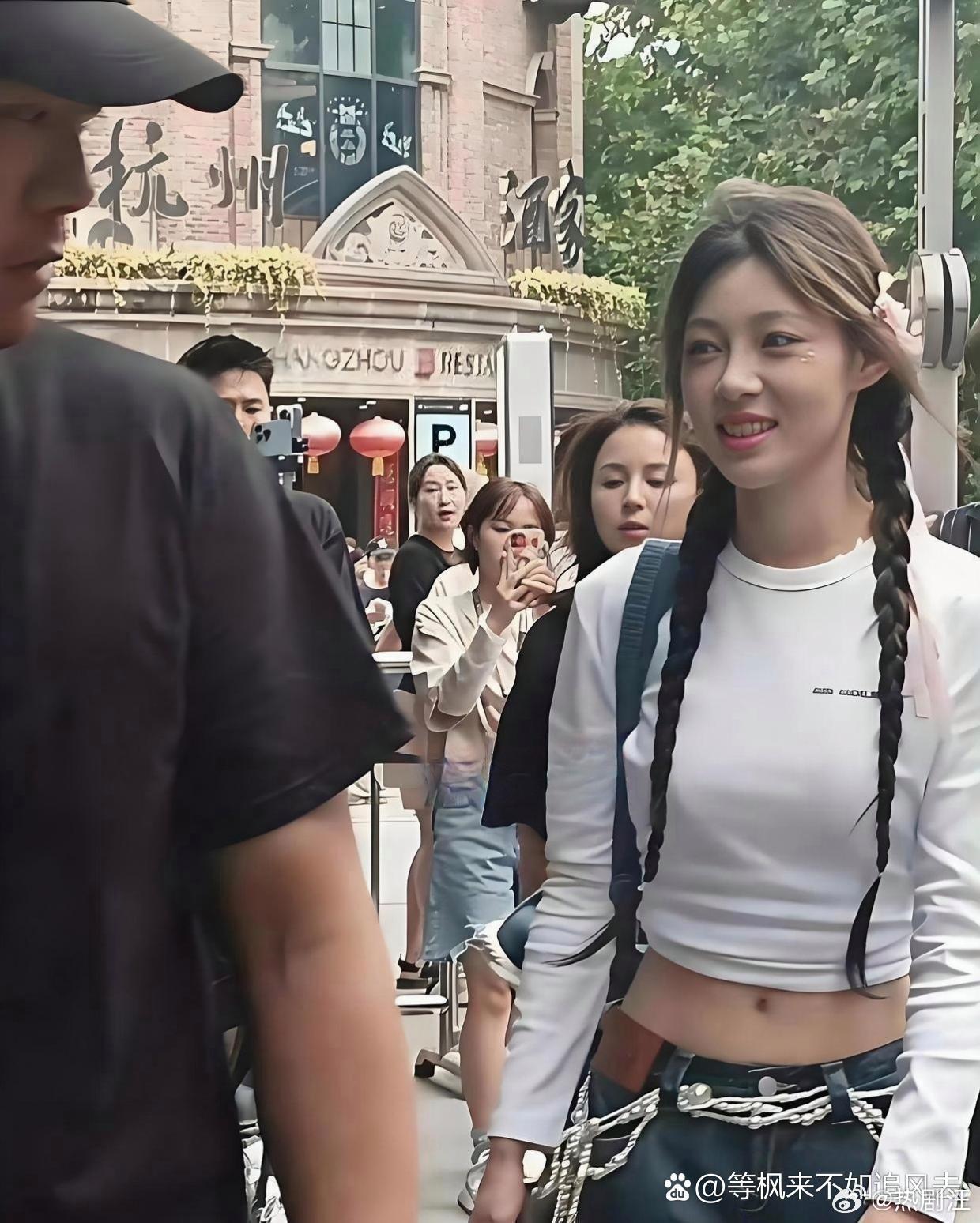 原来她就是痞幼，惊艳到我了。